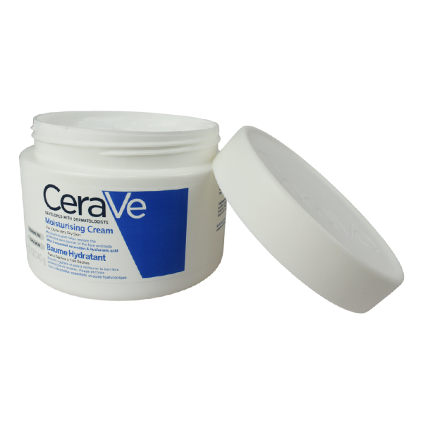 Tarro de crema hidratante CERAVE para piel seca.
